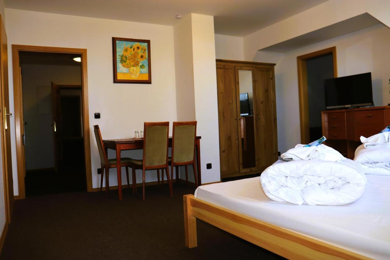 Schwarzes Ross Hotel & Restaurant Oberwiesenthal Zewnętrze zdjęcie